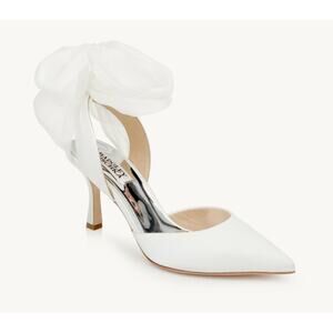Badgley Mischka Blaze White Satin Bow Stilettos Size 9.5 NIB Bridal Wedding